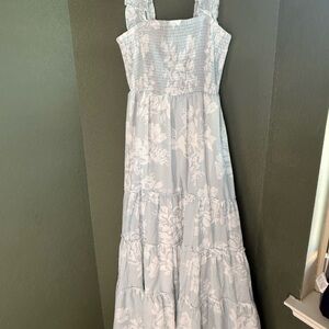 Elegant White Floral Maxi Dress